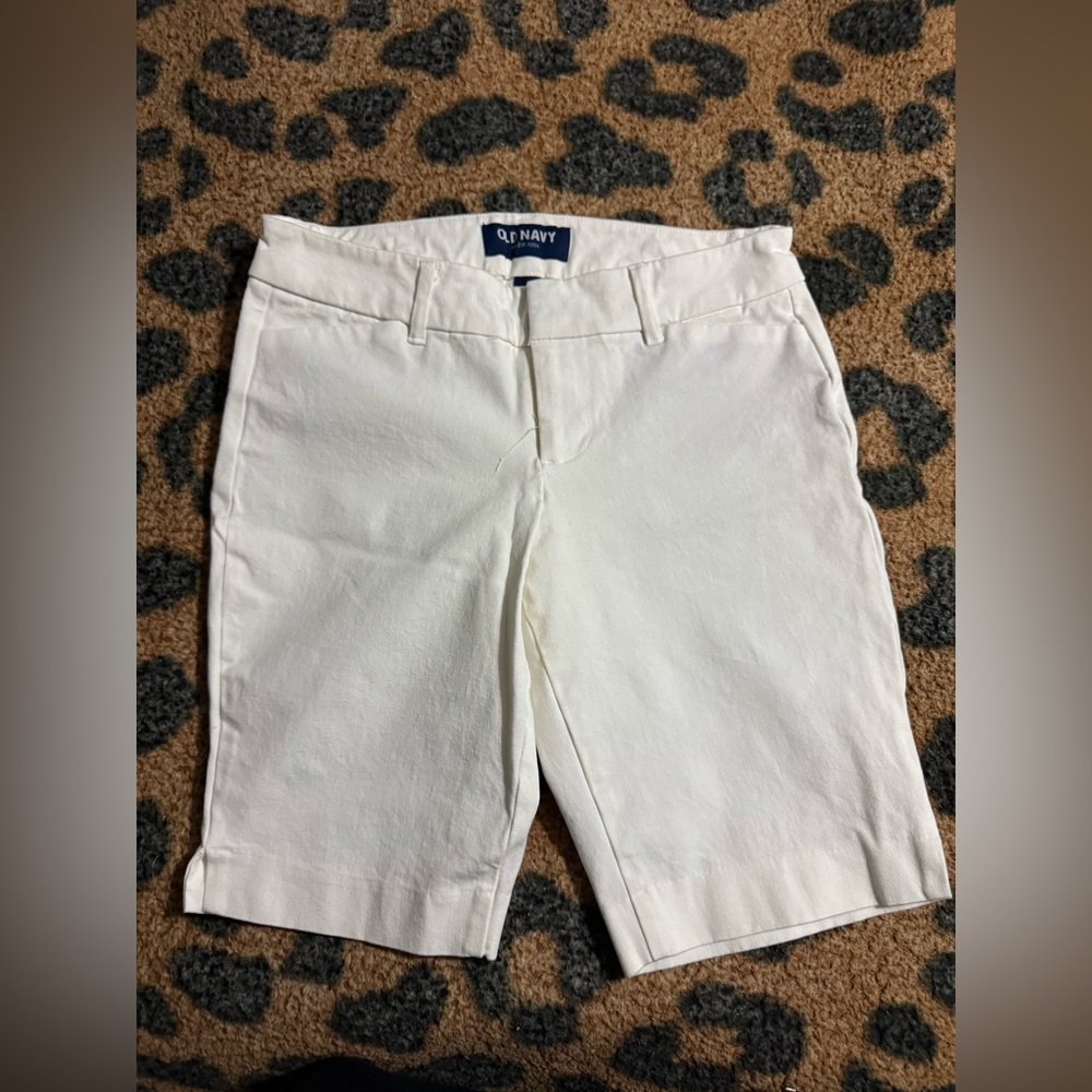 Old Navy White Shorts Mid-Length